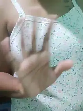 Kunchiii online show from November 20, 2025, 1:44 pm