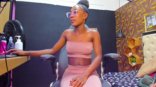 deyy madissonn online show from January 23, 2025, 8:24 pm