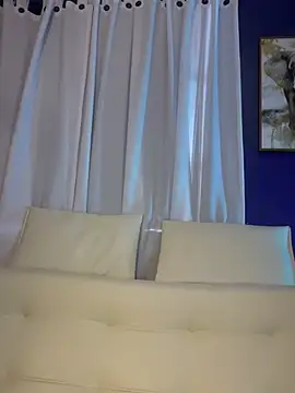 AleezaFrench online show from March 3, 2025, 7:49 pm