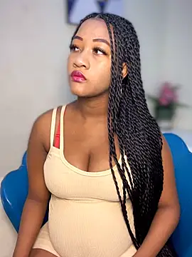 AleezaFrench online show from June 13, 2026, 1:31 pm