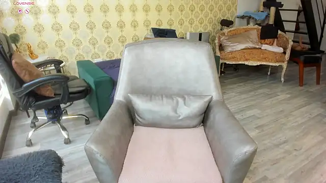  angelina class 7 online show from October 21, 2025, 2:51 pm