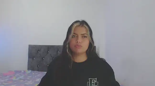 sweetkitty 16 online show from February 26, 2025, 4:47 am