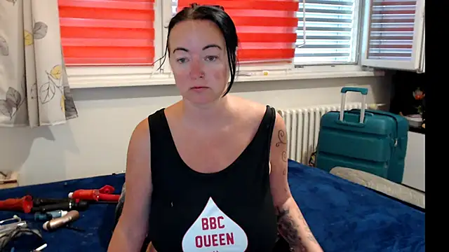 Alexie33 online show from June 26, 2026, 6:07 am