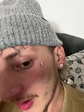 Scott sex7 online show from March 4, 2026, 4:29 am