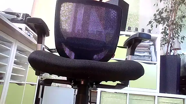 boy-nude online show from February 17, 2025, 8:30 am