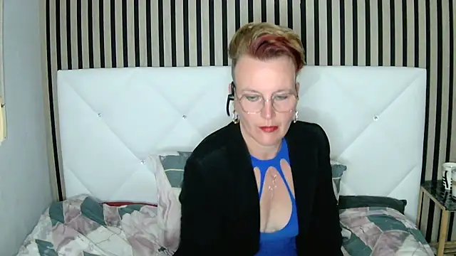 xxNoeliaxx online show from February 20, 2025, 7:55 am