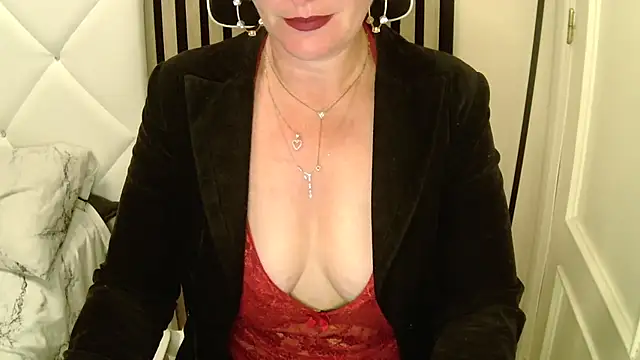 xxNoeliaxx online show from December 2, 2025, 7:36 am