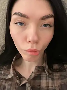 Lisaaa Alisa online show from March 17, 2025, 7:57 am