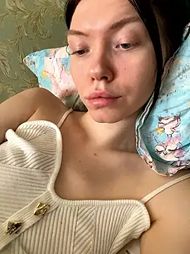 Lisaaa Alisa online show from January 14, 2026, 5:02 am