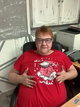 Klio5678 online show from April 25, 2026, 7:11 pm