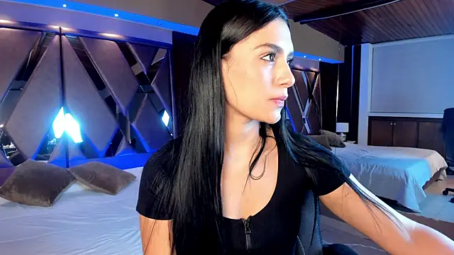 carina rossi online show from January 17, 2025, 11:17 am