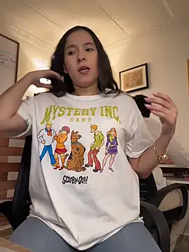 LittleDoll    online show from September 12, 2025, 11:15 pm