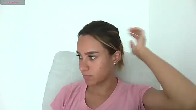 SamanthaWatson online show from February 13, 2026, 11:01 pm