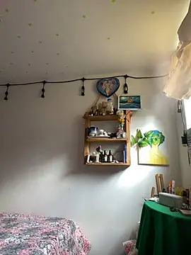 LiliJones  online show from February 2, 2026, 9:35 pm