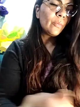 Luna Dumont online show from September 24, 2025, 5:55 am