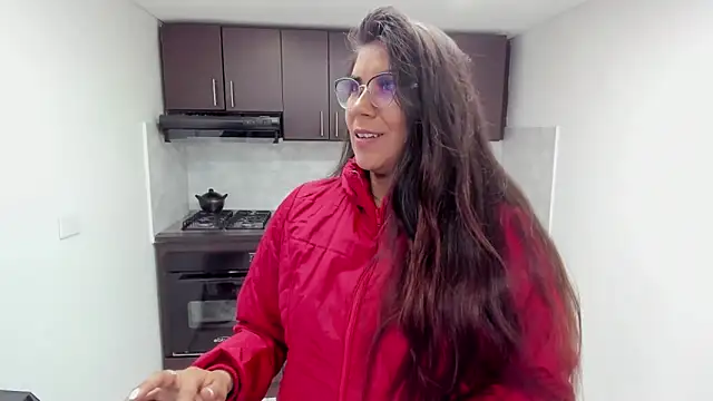 Luna Dumont online show from September 30, 2025, 11:15 am