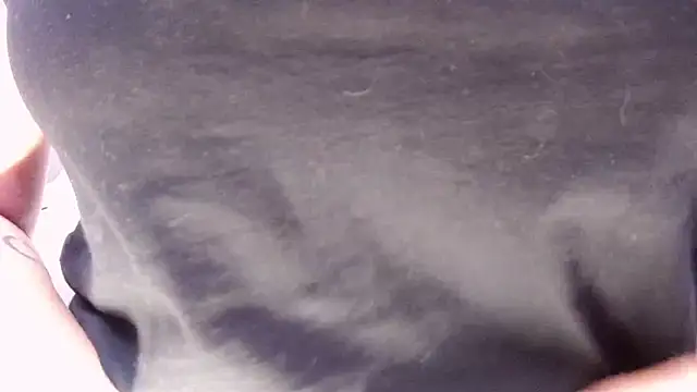 Lauren Saint online show from April 21, 2026, 1:28 pm