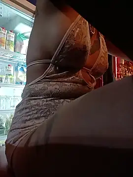 BonnieClydeCam online show from March 11, 2026, 3:29 pm