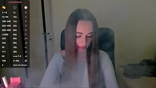 Kimmberr online show from October 18, 2025, 3:53 am