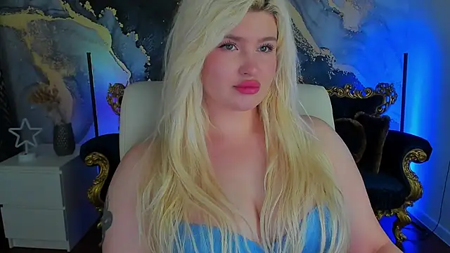 CocoSecretss online show from December 3, 2024, 8:05 am