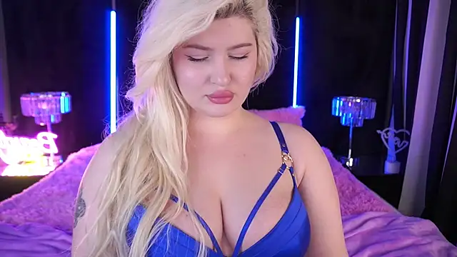 CocoSecretss online show from December 9, 2024, 7:28 am