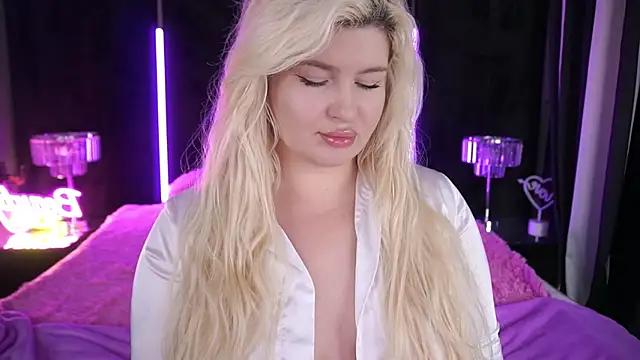 CocoSecretss online show from December 15, 2024, 7:57 am