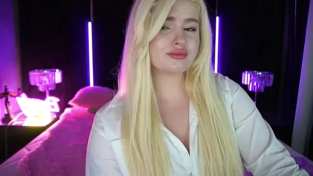 CocoSecretss online show from December 17, 2024, 10:44 am