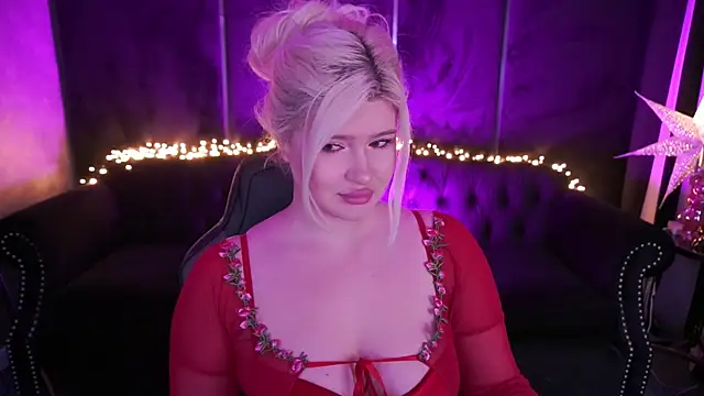 CocoSecretss online show from April 23, 2026, 6:47 am