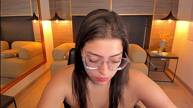 Dollar-girl online show from April 19, 2026, 6:10 pm