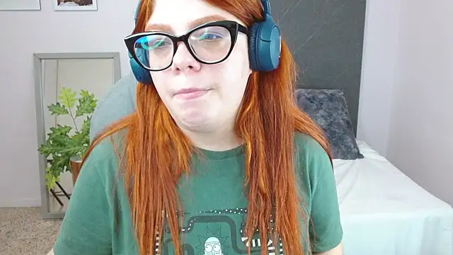 Snapshot of lucie_nicolls chatting on January 10, 2025, 11:08 pm lucie nicolls online show from January 10, 2025, 11:08 pm