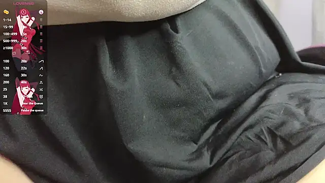 Snapshot of lucie_nicolls chatting on February 24, 2025, 6:27 am lucie nicolls online show from February 24, 2025, 6:27 am