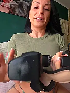 EmilyDiazofficial online show from March 28, 2026, 8:47 am