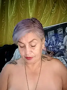 DirtyBIianca online show from November 12, 2025, 12:49 pm