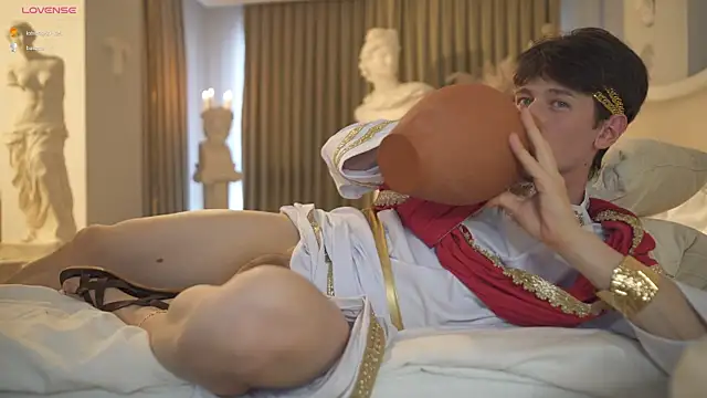 tommyjoyer online show from October 15, 2025, 2:28 pm