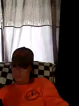 SidneyRaee online show from March 3, 2025, 6:44 pm