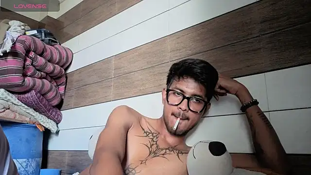 just fucks online show from May 19, 2026, 10:10 am
