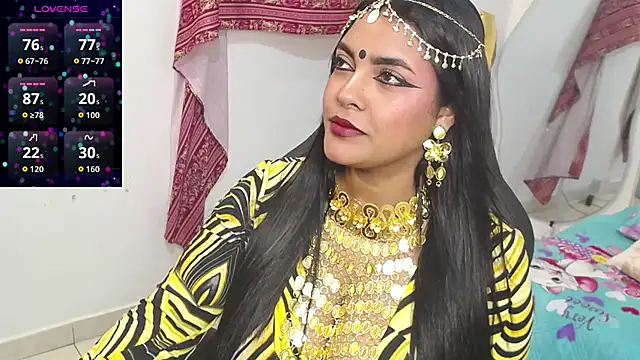 lakshmiraniii online show from November 6, 2025, 11:44 am