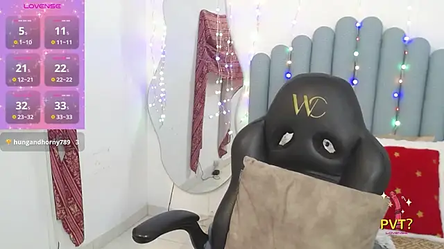 lakshmiraniii online show from April 21, 2026, 12:11 pm