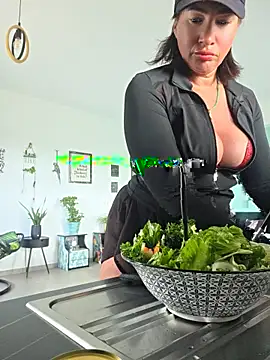 Snapshot of TheGoddessBianca chatting on March 14, 2026, 11:37 am TheGoddessBianca online show from March 14, 2026, 11:37 am