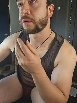 just maxii online show from November 19, 2025, 10:43 pm