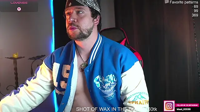 just maxii online show from April 12, 2026, 9:31 pm