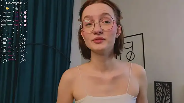 IdaValenti online show from March 18, 2025, 1:10 am