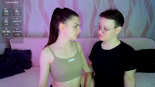  crazy baby  online show from October 16, 2025, 9:05 pm