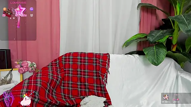 jessica tiny online show from March 4, 2025, 1:01 am