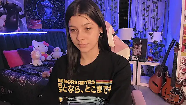 LanaKyutt online show from December 10, 2024, 12:17 am