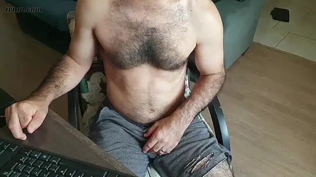 Snapshot of robsonbr chatting on February 5, 2025, 3:20 pm robsonbr online show from February 5, 2025, 3:20 pm