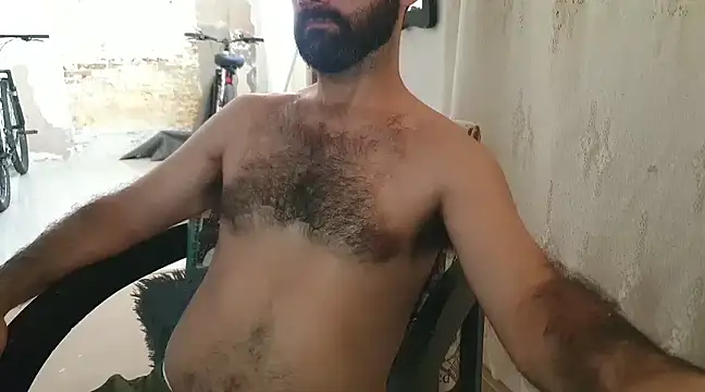 Snapshot of robsonbr chatting on March 3, 2025, 8:00 pm robsonbr online show from March 3, 2025, 8:00 pm