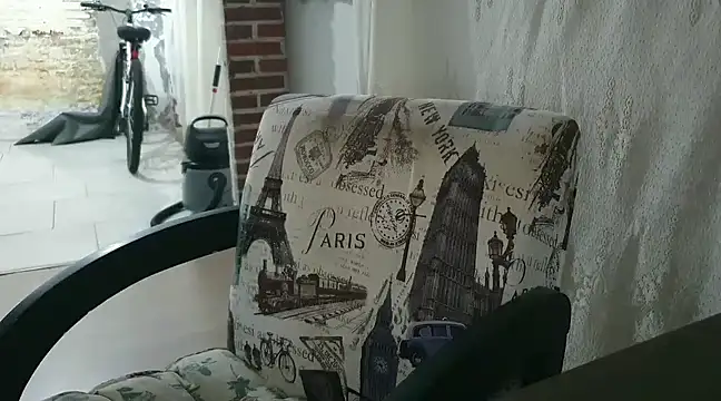 Snapshot of robsonbr chatting on March 6, 2025, 2:30 am robsonbr online show from March 6, 2025, 2:30 am