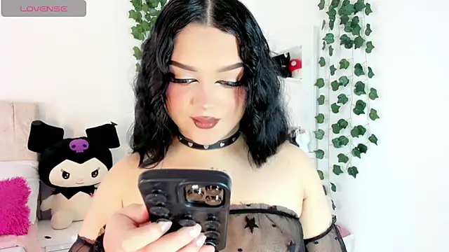 Snapshot of cattriona_muller chatting on May 6, 2026, 5:25 am cattriona muller online show from May 6, 2026, 5:25 am