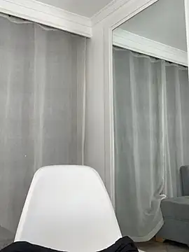 Snapshot of ImAlicee chatting on February 21, 2025, 12:05 am ImAlicee online show from February 21, 2025, 12:05 am